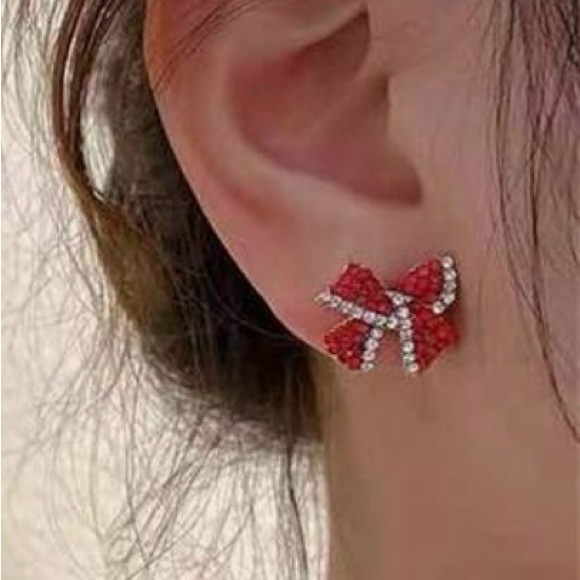 Fashion Elegant Bowknot Design Ear Studs red  Rhinestones earrings NWT - Picture 3 of 3